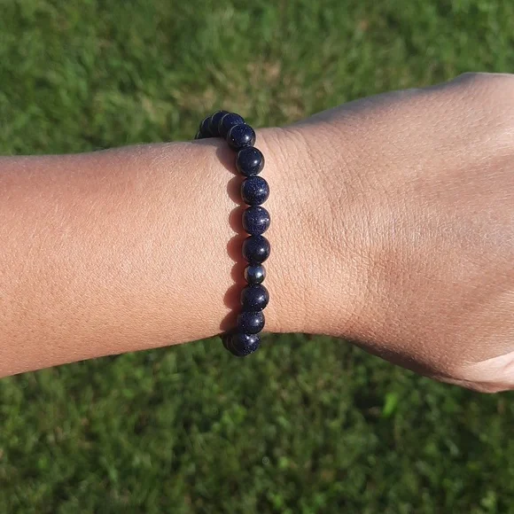 Blue goldstone 8mm bracelet - Picture 3 of 4